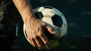 洛杉矶快船以131-116击败黄蜂，哈登55分创队史新高，成为NBA第四位得分超55分的球员，表现惊艳。